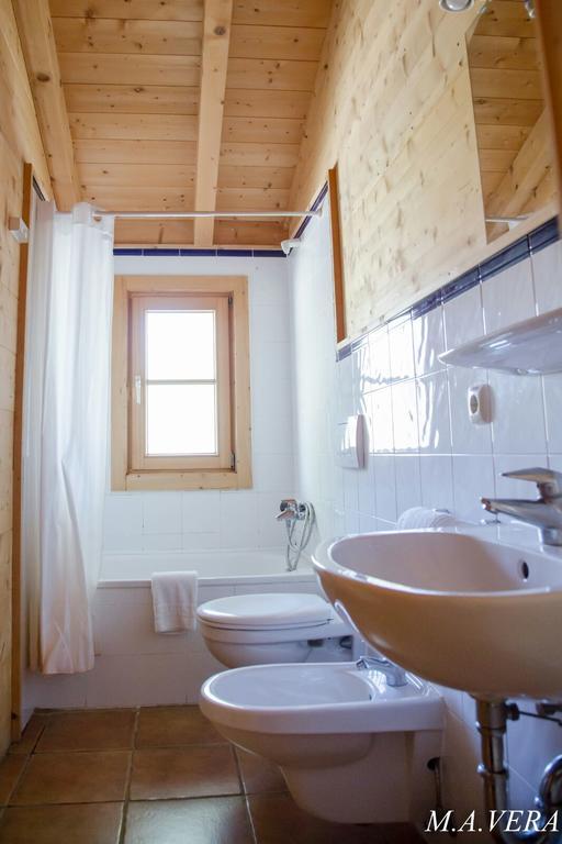 Aras Rural Guest House Aras De Los Olmos Екстериор снимка