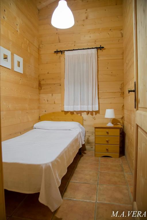 Aras Rural Guest House Aras De Los Olmos Екстериор снимка