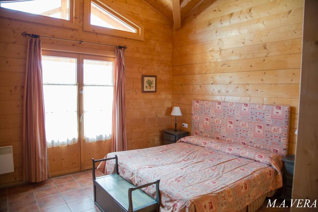 Aras Rural Guest House Aras De Los Olmos Екстериор снимка