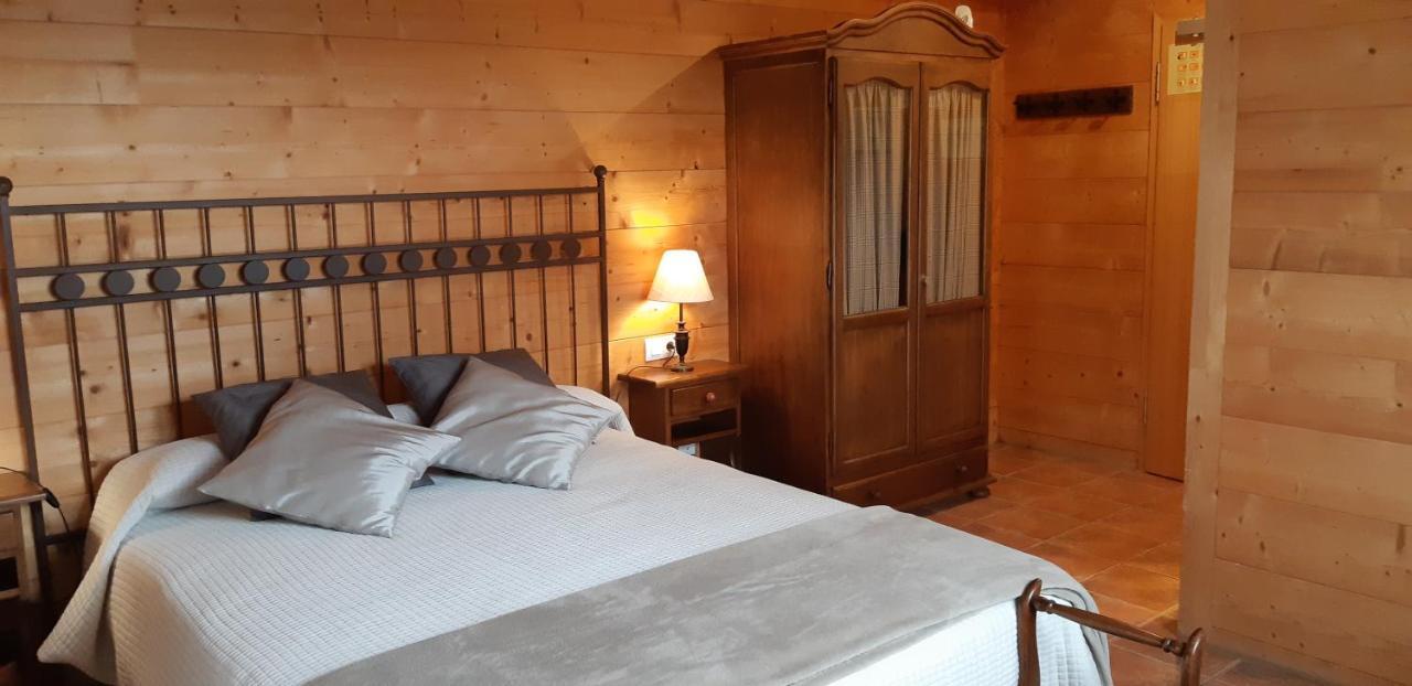 Aras Rural Guest House Aras De Los Olmos Екстериор снимка